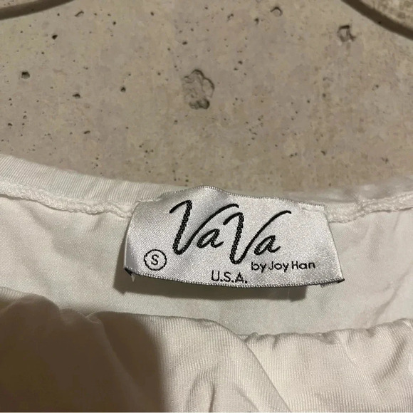 Va Va by Joy Han USA Blouse Women's S Off White Top Off Shoulder Lace Sleeves - Picture 5 of 9